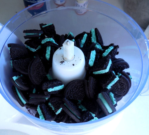 Cool mint oreos in blender