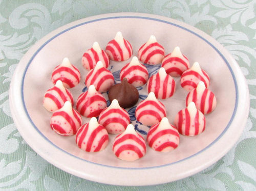 Hershey's candy cane kisses