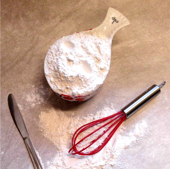How to measure flour