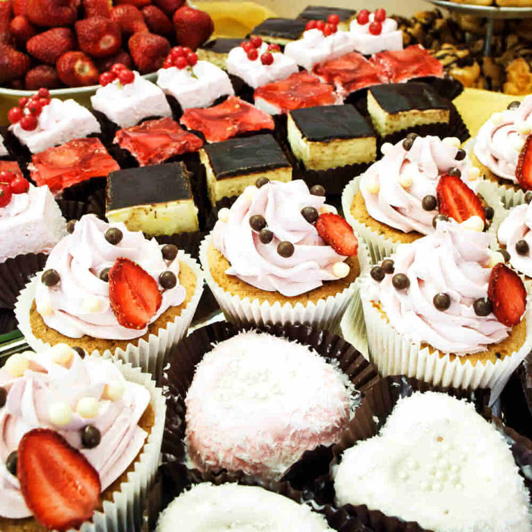 Party Dessert Table Ideas – 17 Tips to Make your Sweets Table Decor a Hit